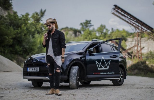 Király Viktor továbbra is kitart a hibridek mellett