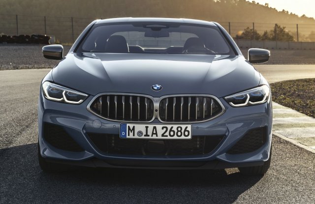 Végre itt az új 8-as BMW!