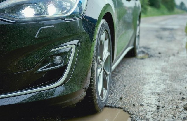 Az új Focus felkészült a kátyús utakra