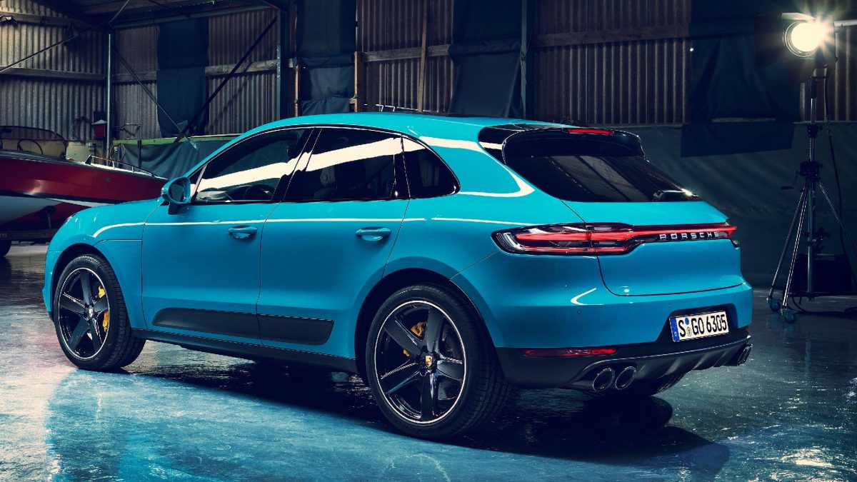 PORSCHE MACAN