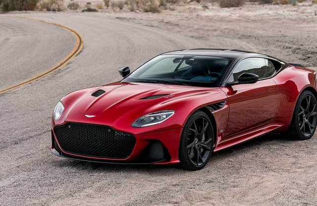 700 lóerővel érkezik az Aston Martin DBS Superleggera