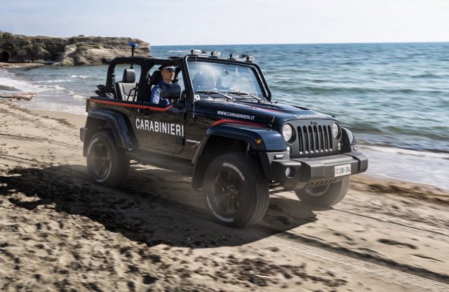 Jeep Wranglerrel őrzik az Adriai-tenger partját