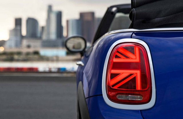 Nem csak a friss minisek örülhetnek az új lámpának