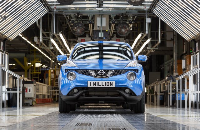 Egymilliónál jár az idősek kedvenc fiatalos autója