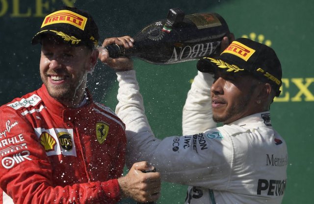 Hamilton újabb rajt-cél győzelmet ünnepelhetett a Hungaroringen