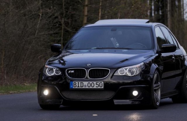 Így lehet két szép BMW-ből egy nagyon csúnya