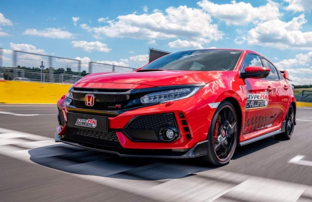 A Hungaroringen is rekordidőt futott a Civic Type R