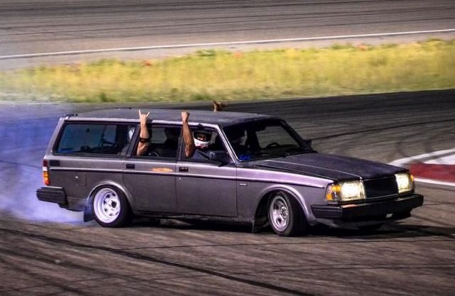 Farból irányítható Volvók érkeznek