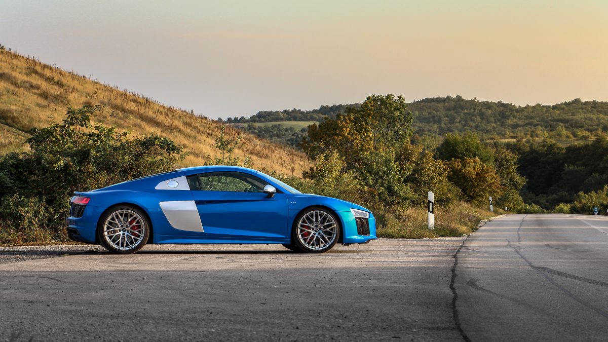 AUDI R8