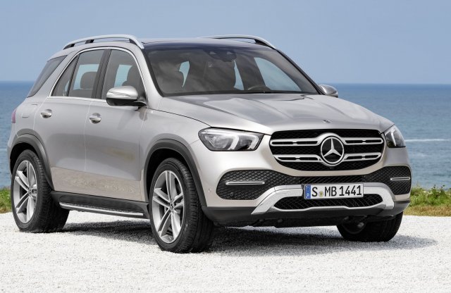 Különleges futóművel érkezik az új Mercedes GLE