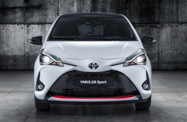 Arany középút – Itt a sportosított Yaris!