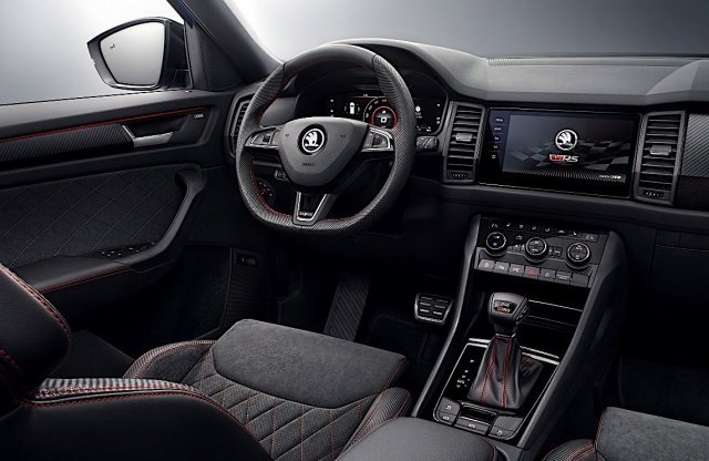 Már láthatjuk az új sportos Kodiaq belterét is