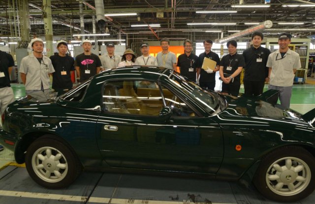 Elkészült az első gyárilag restaurált Mazda MX-5