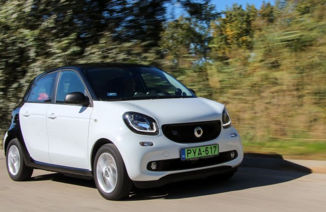 Zéró fogyasztás, maximum cukiság – smart EQ forfour teszt
