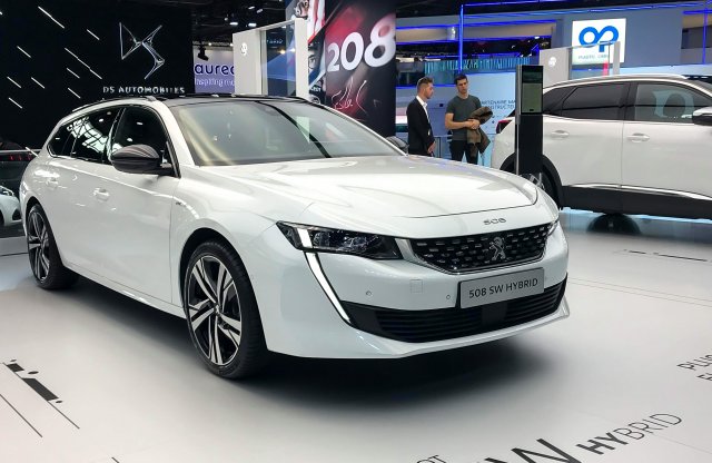 Párizs legkívánatosabb kombija a Peugeot 508