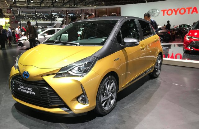 Párizsban szülinapozott a 20 éves Toyota Yaris