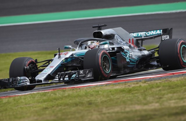 Vettel egyre távolabb a bajnoki címtől