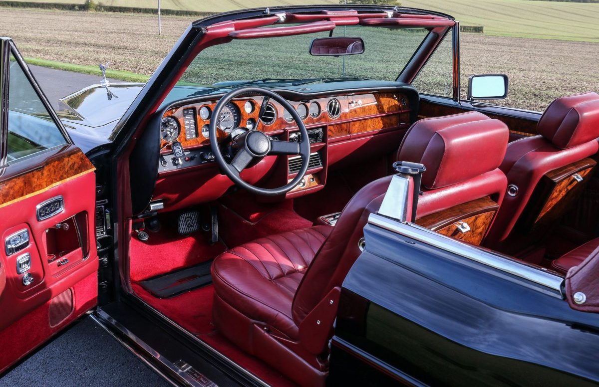 ROLLS-ROYCE CORNICHE
