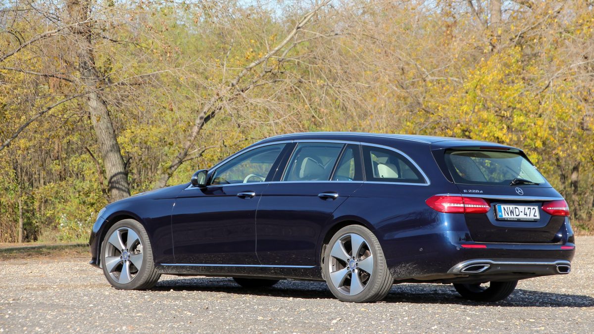 MERCEDES-BENZ E-OSZTÁLY