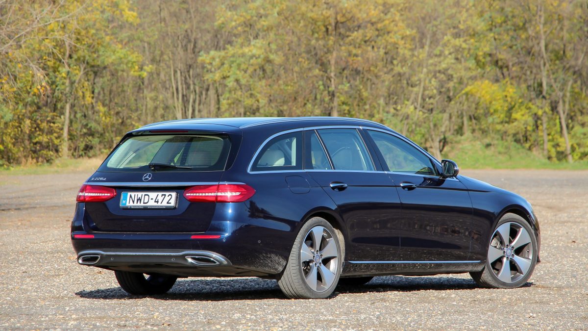 MERCEDES-BENZ E-OSZTÁLY