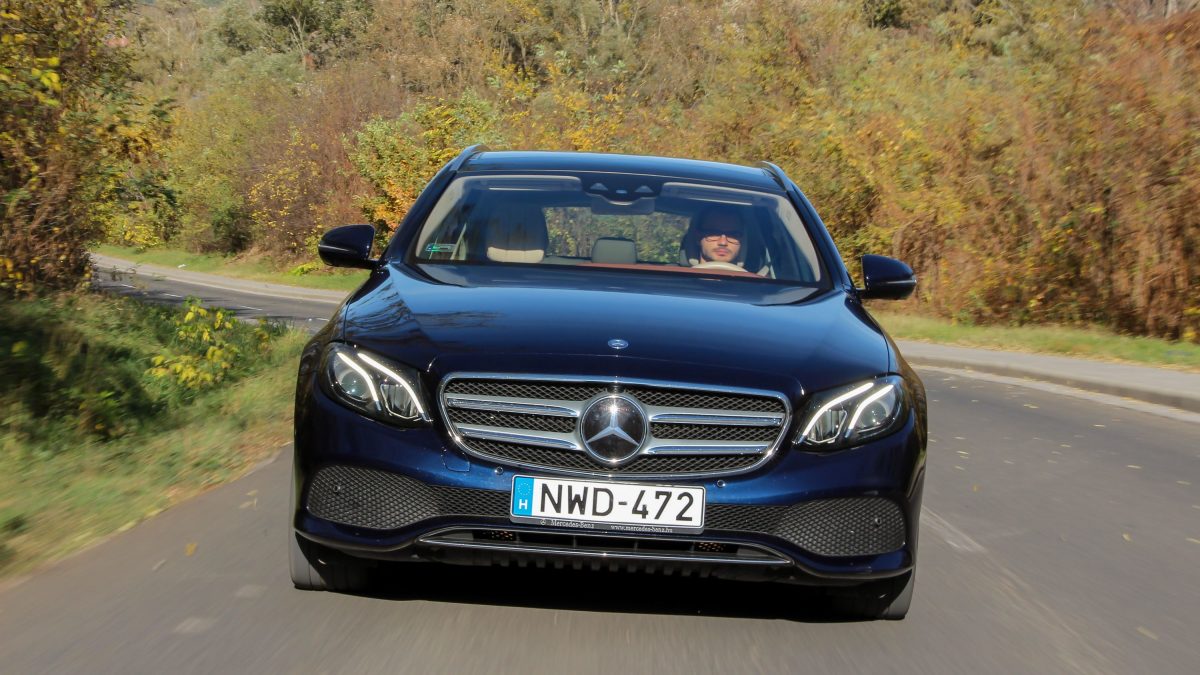 MERCEDES-BENZ E-OSZTÁLY