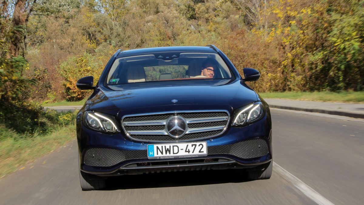 MERCEDES-BENZ E-OSZTÁLY