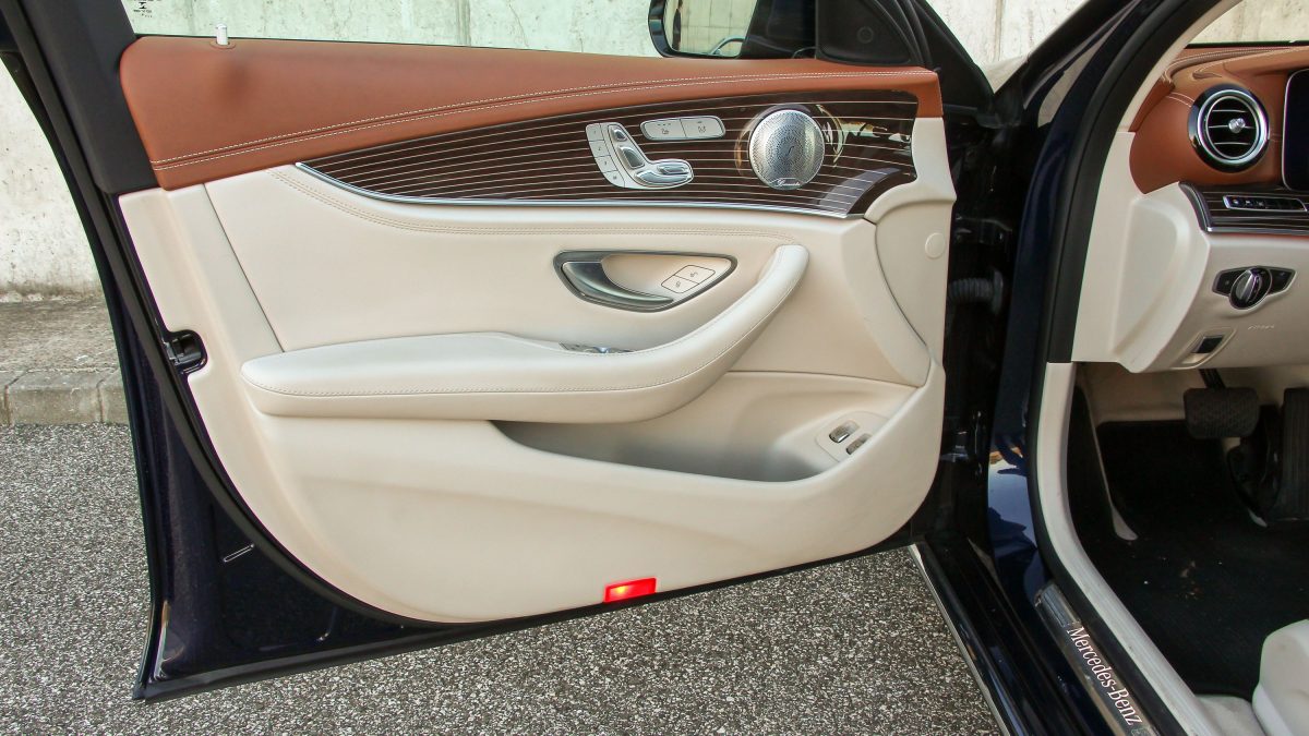 MERCEDES-BENZ E-OSZTÁLY