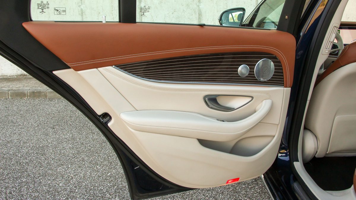 MERCEDES-BENZ E-OSZTÁLY