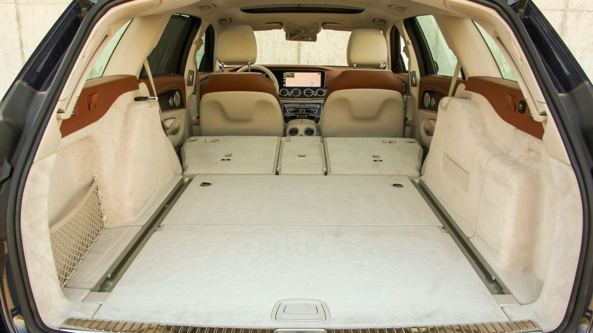 MERCEDES-BENZ E-OSZTÁLY