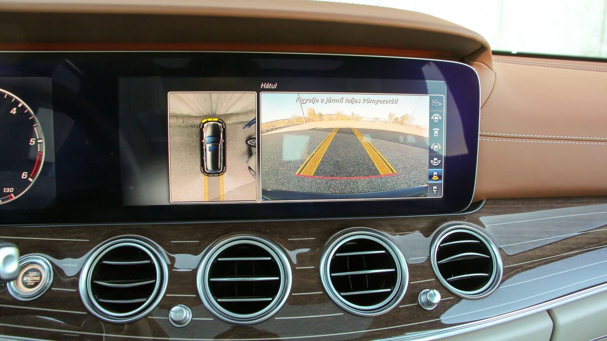 MERCEDES-BENZ E-OSZTÁLY