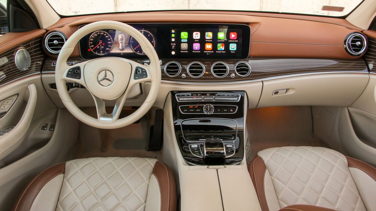 MERCEDES-BENZ E-OSZTÁLY