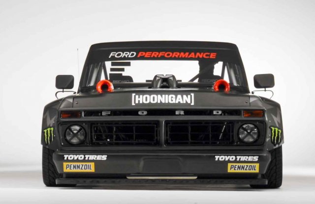 Íme Ken Block legújabb játékszere; egy teherautó