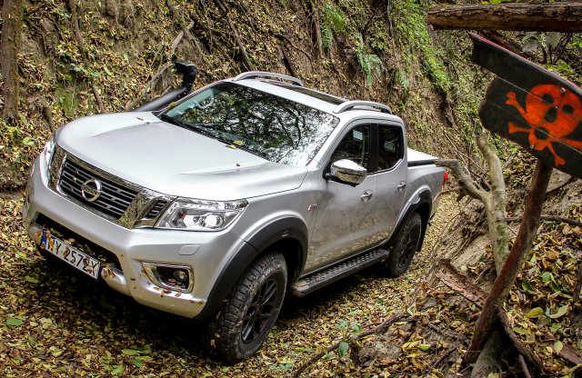 A világ végére és vissza – Nissan Navara AT32