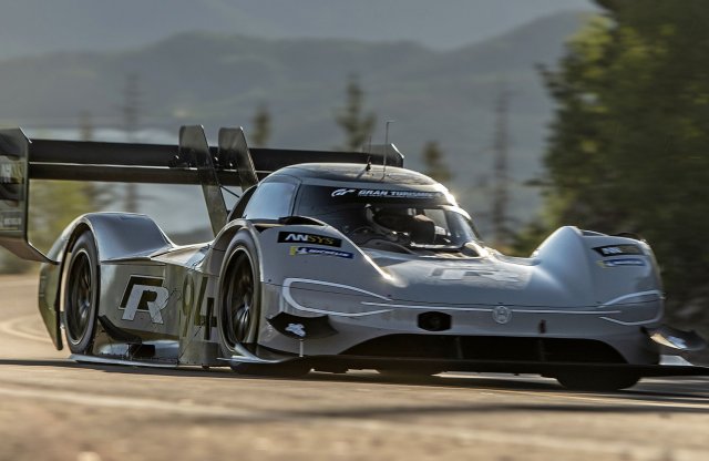 Elveszi az eszed ez a villanyautó!