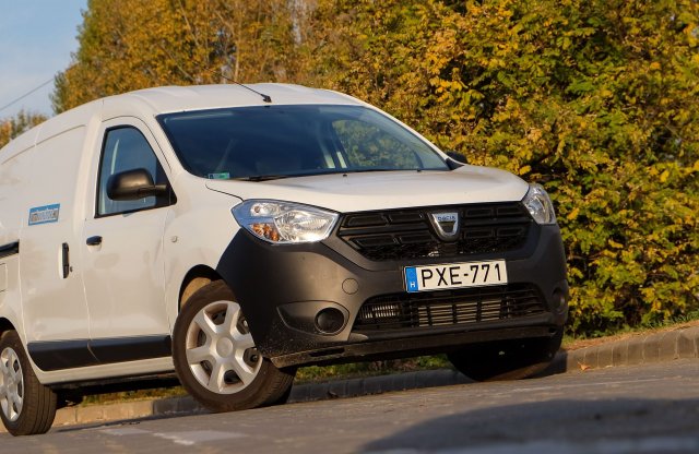 Dobozos Dacia is lehet élményautó? Dokker Van teszt