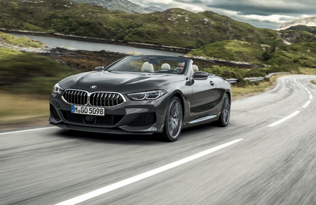 Ledobta tetejét a BMW 8-as