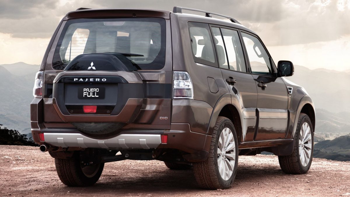 MITSUBISHI PAJERO