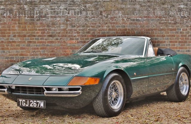 Két Ferrari ritkaság is kalapács alá került a hétvégén