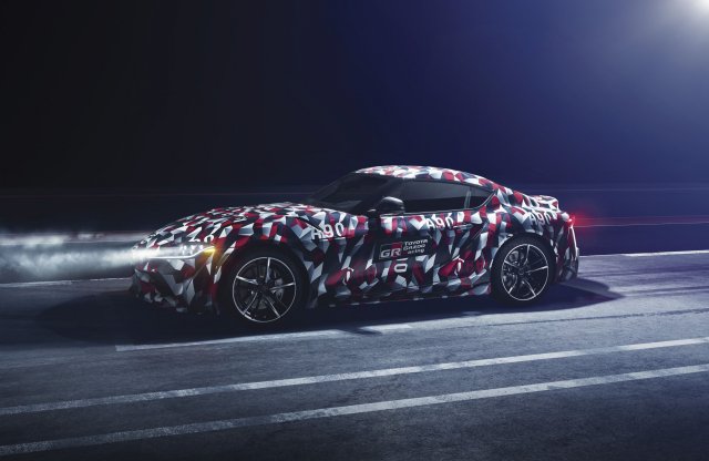 17 év után Detroitban tér vissza a Toyota Supra!