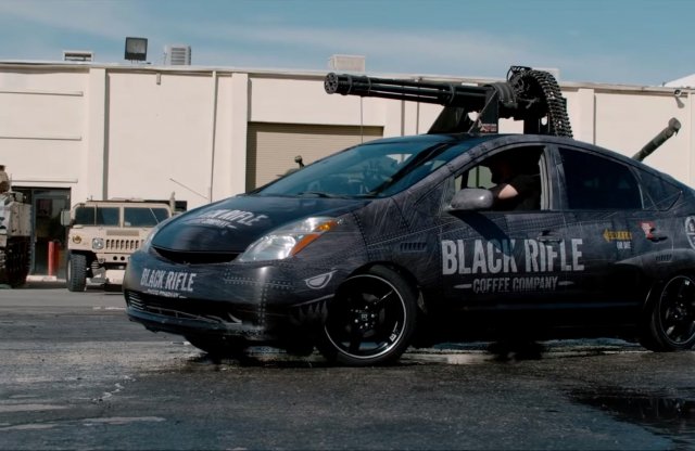 Láttál már Priust gépágyúval? Itt az ideje!