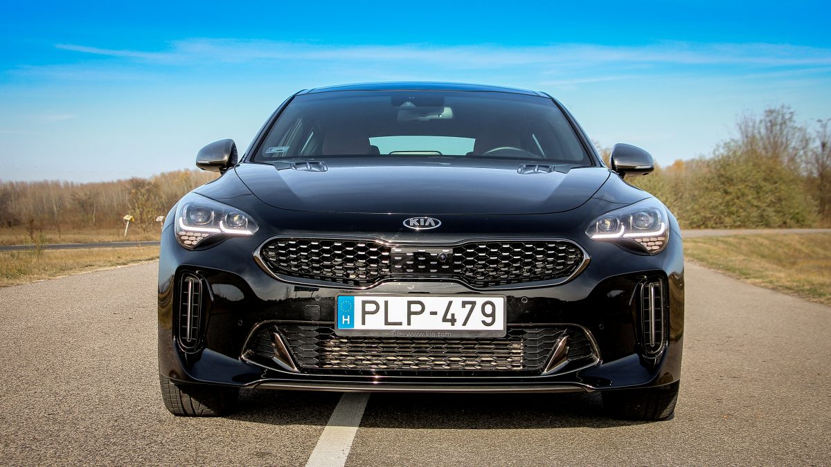 KIA STINGER