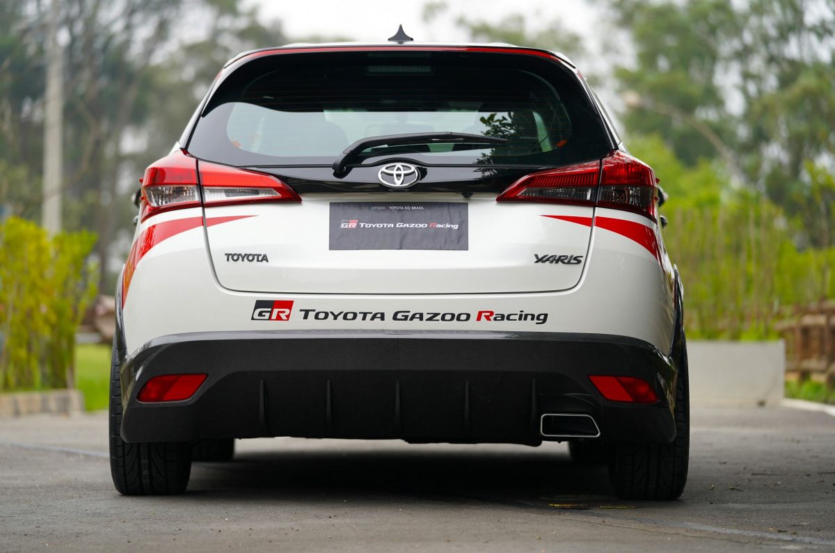 TOYOTA YARIS
