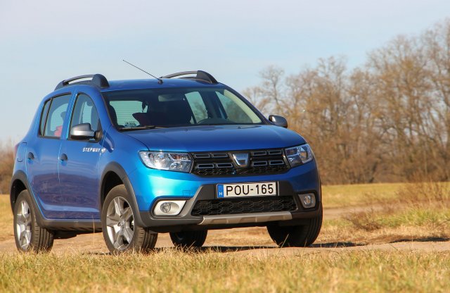 Hagyj neki időt! Dacia Sandero – robotváltóval