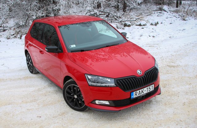 Dögös vörös - Skoda Fabia Monte Carlo teszt