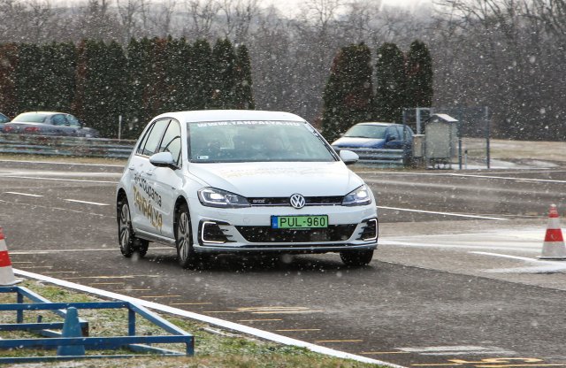 5 túlélő tipp a téli vezetéshez