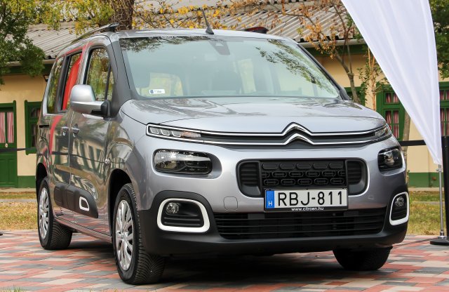 Európa legjobb vétele a PSA egyterű triója