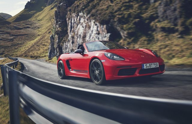 Túraautó lett a kis Porsche is