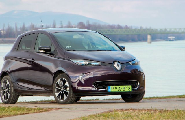 Hóban-fagyban teszteltük az izmosított Renault Zoe villanyautót