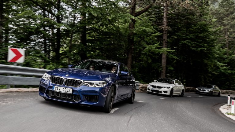 Ha akarod, csak hátul hajt a már összkerekes BMW M5