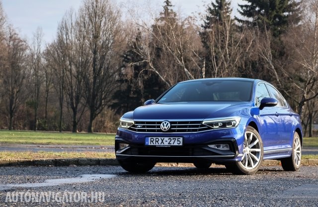 Az üzlet, az üzlet – VW Passat R-Line